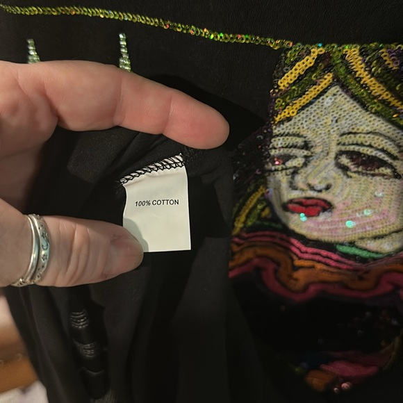 Tee - Picture 4 of 5